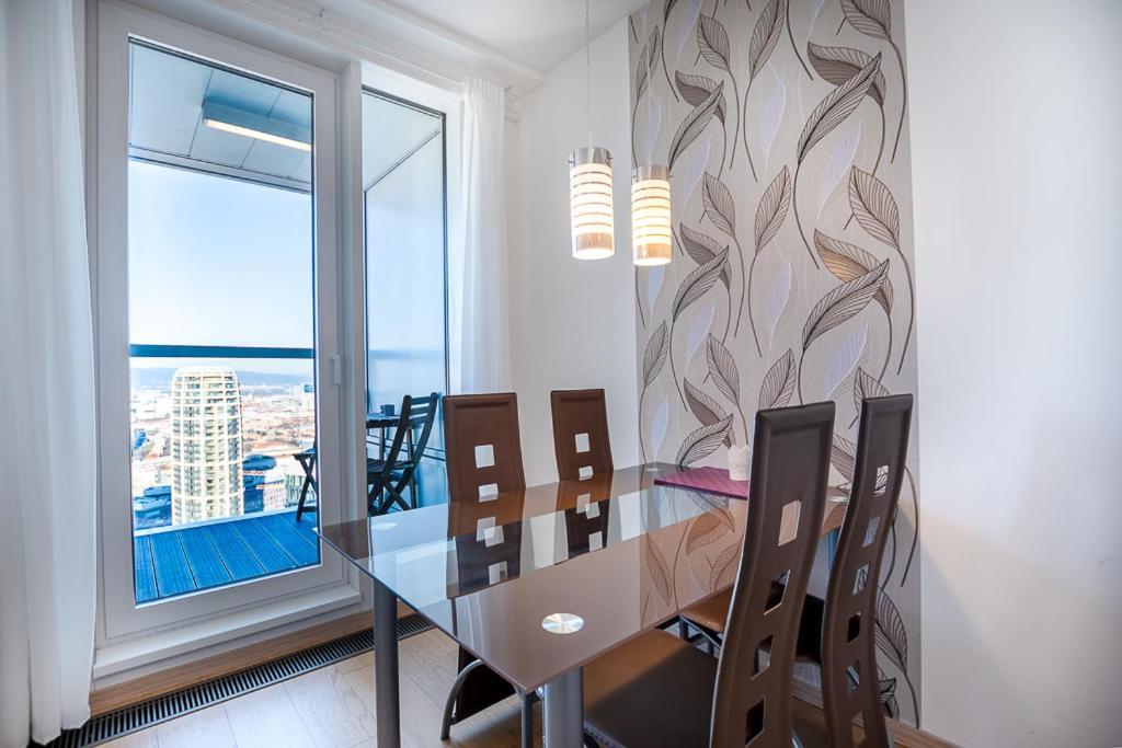 ブラチスラヴァPanoramaview/31Thfloor!/Luxury/Wifi/Parkingアパートメント エクステリア 写真